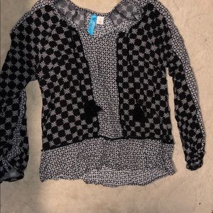 black and white floral patterned long sleeve